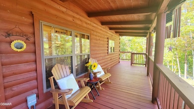 COVERED FULL LENGTH PORCH