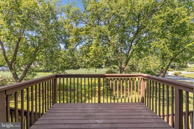 4705 Fox Pointe Ct unit 4705, Glen Mills, PA 19342 - photo 6