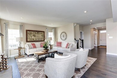 6533 Scenic View Dr, Macungie, PA 18062 - photo 3