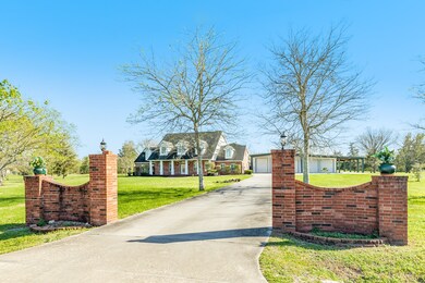 720 Barrell Rd, Alvin, TX 77511 - photo 5