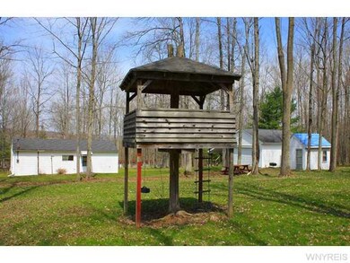 Exterior Front Who wants to play in the tree house