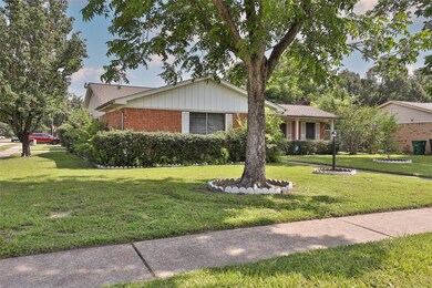 958 W Bertrand St, Houston, TX 77088 - photo 3