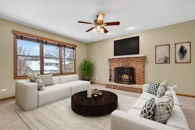 440 Lathem St, Batavia, IL 60510 - photo 2