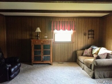 211 Center St, Columbus Grove, OH 45830 - photo 6