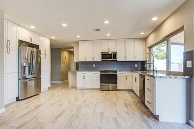 005_Kitchen