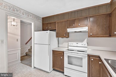 452 W Chocolate Ave, Hershey, PA 17033 - photo 7