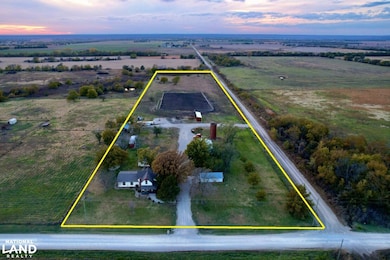 22966 Thomas Rd, Buffalo, KS 66717 - photo 2