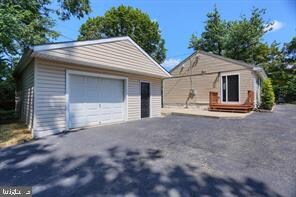 2596 Fernwood Ave, Abington, PA 19001 - photo 2