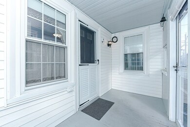 29 Barr St, Salem, MA 01970 - photo 5