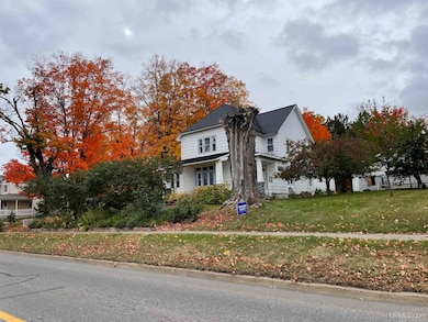 118 S 5th St, Crystal Falls, MI 49920 - photo 3