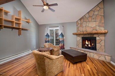 534-E-ThirdSt-E102-MLS_02