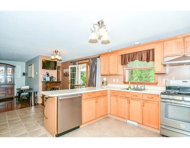 34 Doyle Ave, Dracut, MA 01826 - photo 2