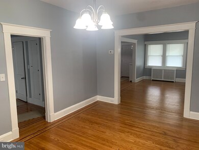 638 Wildwood Pkwy, Baltimore, MD 21229 - photo 6