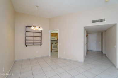 10867 W Buccaneer Dr, Sun City, AZ 85351 - photo 6