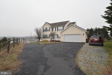 410 E 3rd St, Bernville, PA 19506 - photo 3