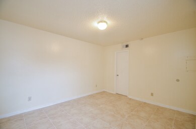 2750 Holly Hall St unit 716, Houston, TX 77054 - photo 6