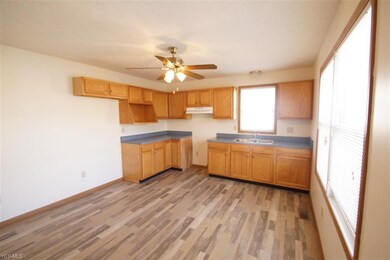 1415 2nd St NE, Canton, OH 44704 - photo 4