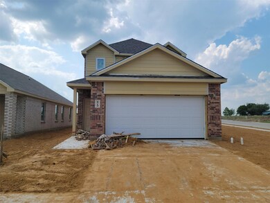 1714 Luke St, Ennis, TX 75119 - photo 2