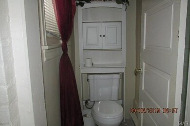 911 W Tilghman St, Allentown, PA 18102 - photo 5