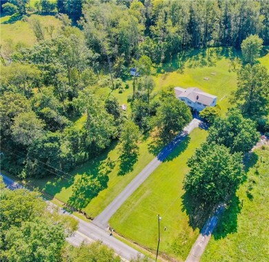 1660 Pulaski Mercer Rd, Mercer, PA 16137 - photo 4