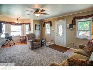 1611 W Barnes Ave, Lansing, MI 48910 - photo 4