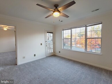 12481 Hayes Ct unit 203, Fairfax, VA 22033 - photo 4