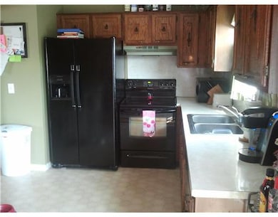 89 Setian Ln, West Warwick, RI 02893 - photo 4