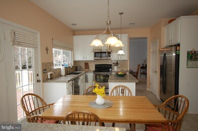 821 Woodbine Ct, Purcellville, VA 20132 - photo 6