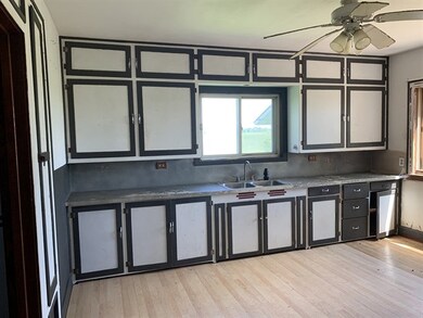 W3606 Maple Center Rd, Loyal, WI 54446 - photo 3