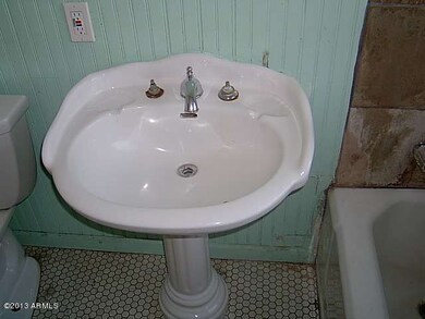 023-282592 - Bathroom One