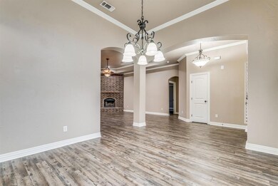 131 Ellis Spring Dr, Weatherford, TX 76085 - photo 6