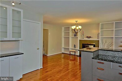 11005 Rutledge Dr, North Potomac, MD 20878 - photo 7