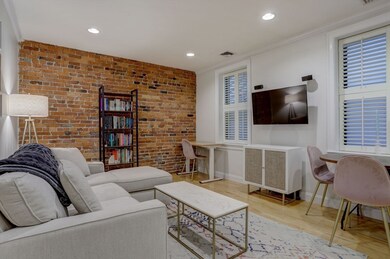 454 Hanover St unit 2, Boston, MA 02113 - photo 3