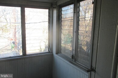 1711 N Calhoun St, Baltimore, MD 21217 - photo 3