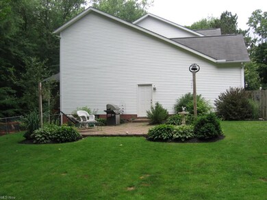 29924 Ridge Rd, Wickliffe, OH 44092 - photo 2