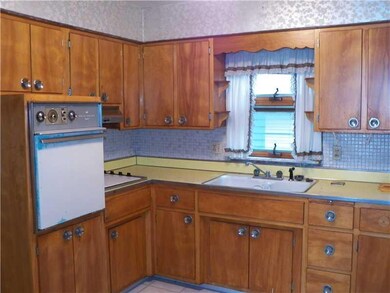 Kitchen. Spacious Kitchen will look great with you