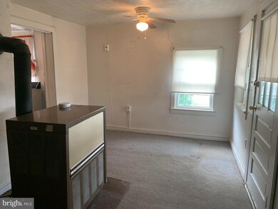 225 E 7th St, Front Royal, VA 22630 - photo 3