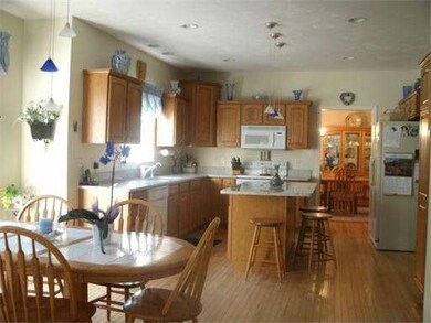 67 Colonial Dr, Mansfield, MA 02048 - photo 6