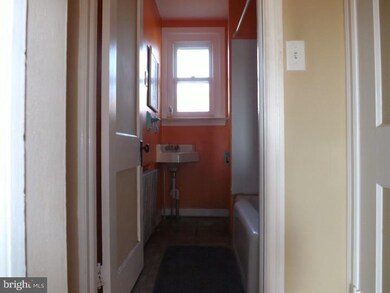 224 E Broad St unit 5, Quakertown, PA 18951 - photo 6