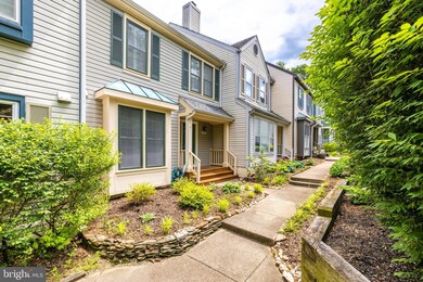 8103 Clifforest Dr, Springfield, VA 22153 - photo 4