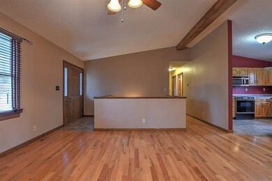 152 Ridge Circle Dr, Fall Branch, TN 37656 - photo 4