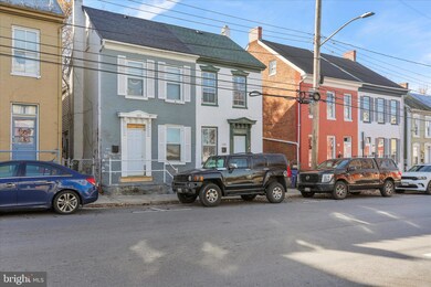 135 E Antietam St, Hagerstown, MD 21740 - photo 2