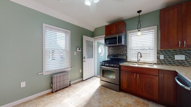 77 Warwick Rd, Pawtucket, RI 02861 - photo 4