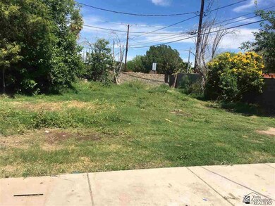 1802 W 3 Place, Yuma, AZ 85364 - photo 2