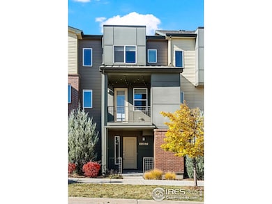 Covered front patio/entrance