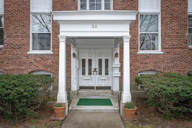 32 Noble Ave, Westfield, MA 01085 - photo 3