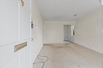 05-Entryway