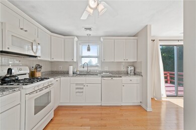 27 Musket Rd, West Warwick, RI 02893 - photo 4