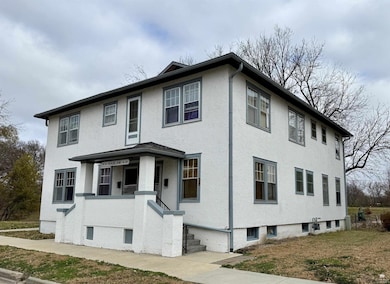 28 N Neosho St, Council Grove, KS 66846 - photo 4