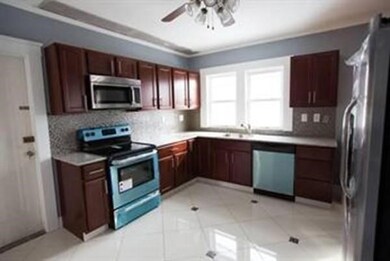 406 Lovell St unit 1, Worcester, MA 01602 - photo 2